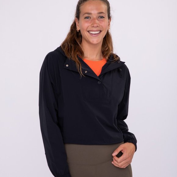 The Parker Hoodie-Black - Picture 5 of 8